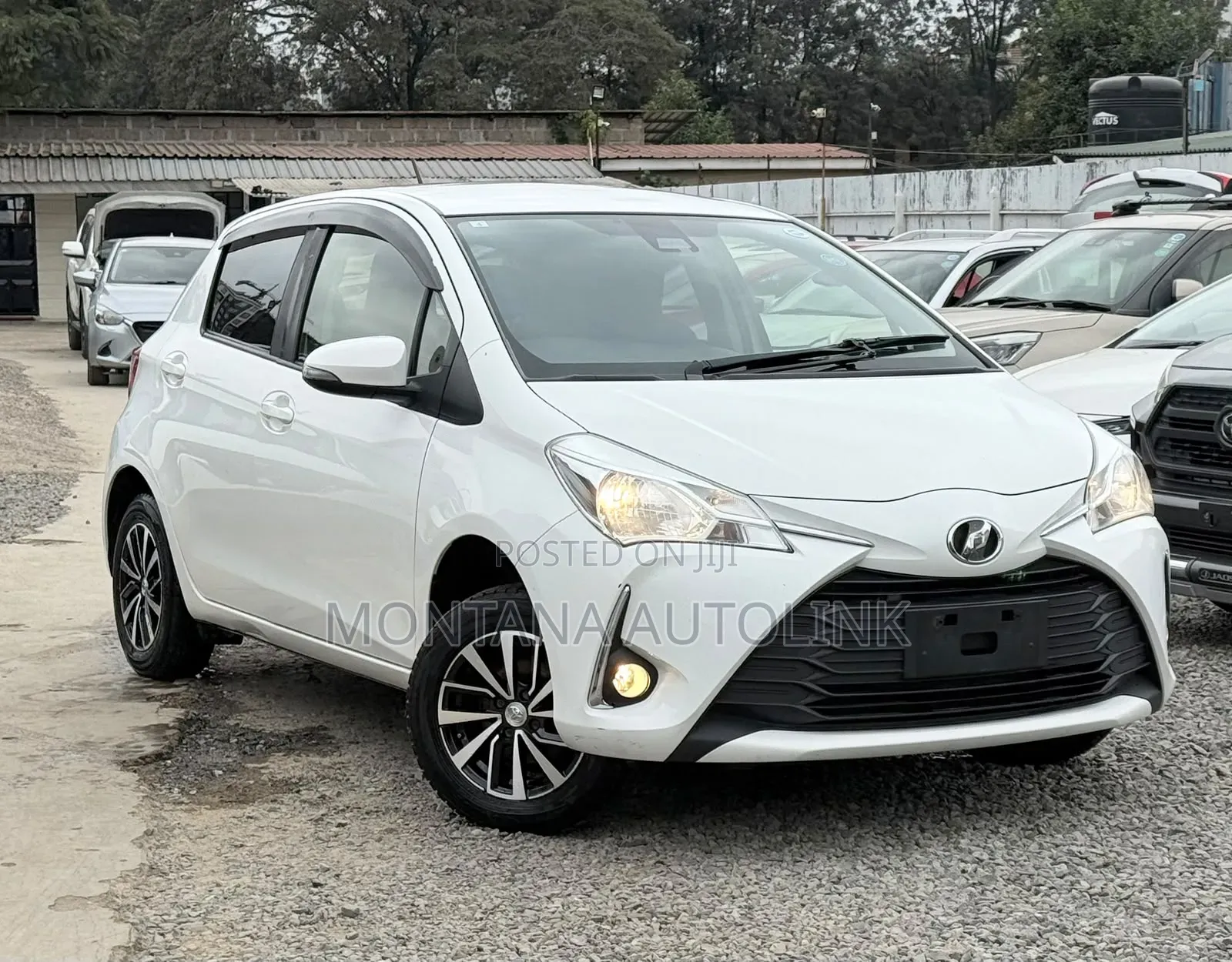 Toyota Vitz 1.3 FWD 5dr 2019 White
