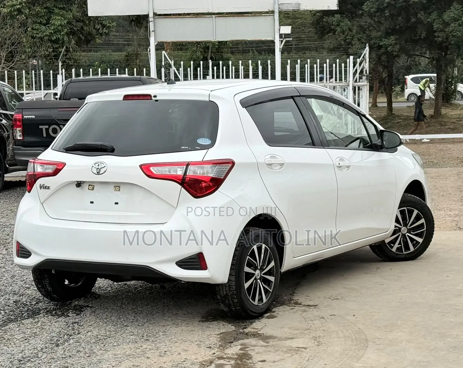 Toyota Vitz 1.3 FWD 5dr 2019 White