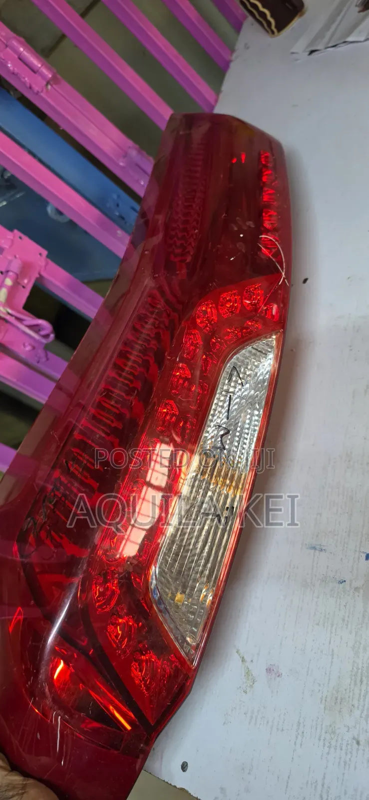 Extrail Nt 31 Lf Tailllight