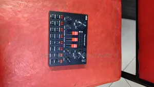 V8sk Live Streaming Sound Card With Voice Effects
Professional V8sk.