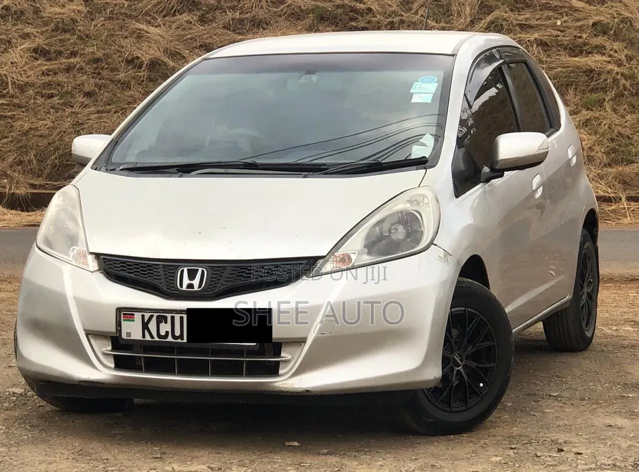 Honda Fit 2010 Silver