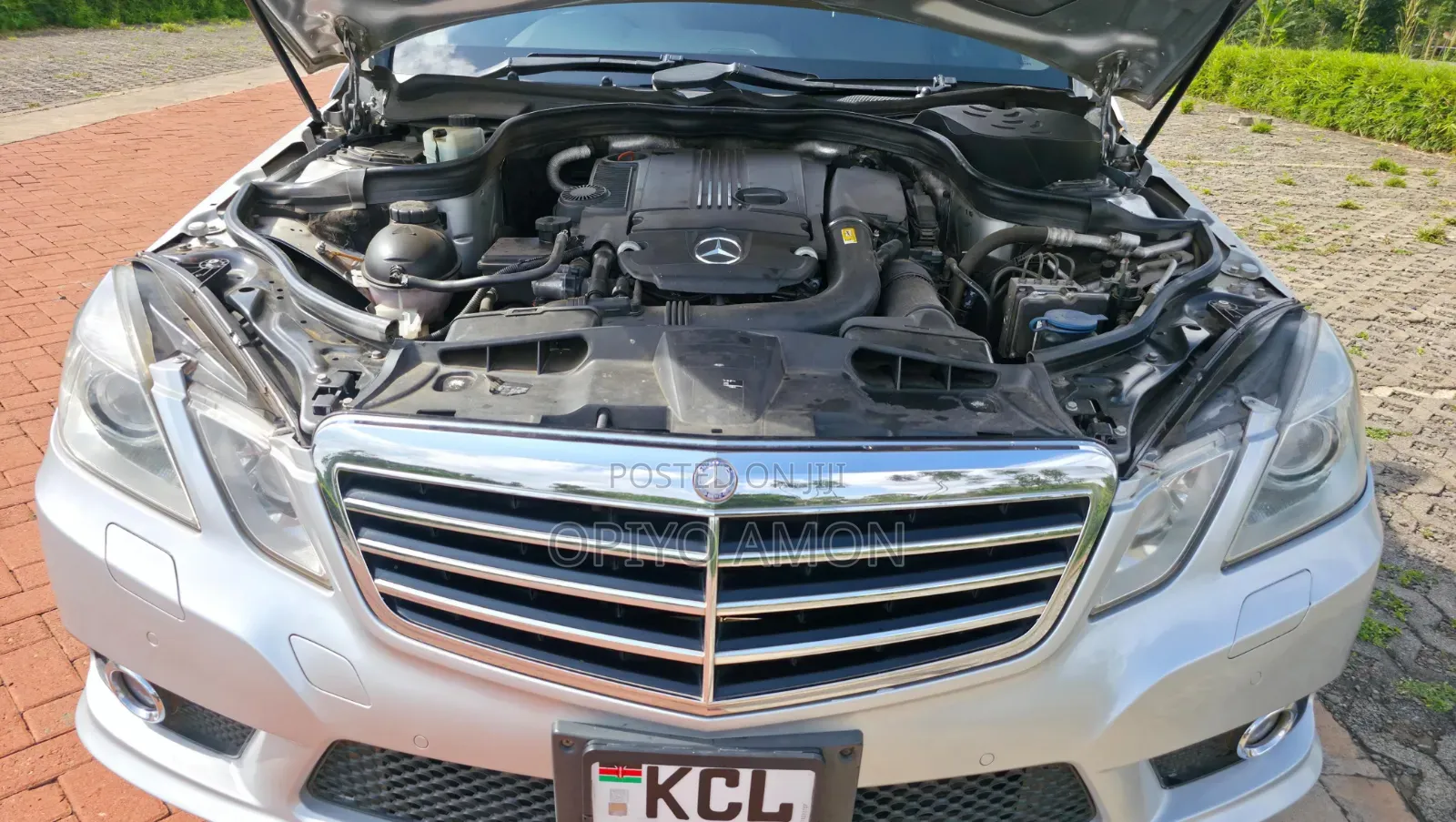 Mercedes-Benz E250 2011 Silver
