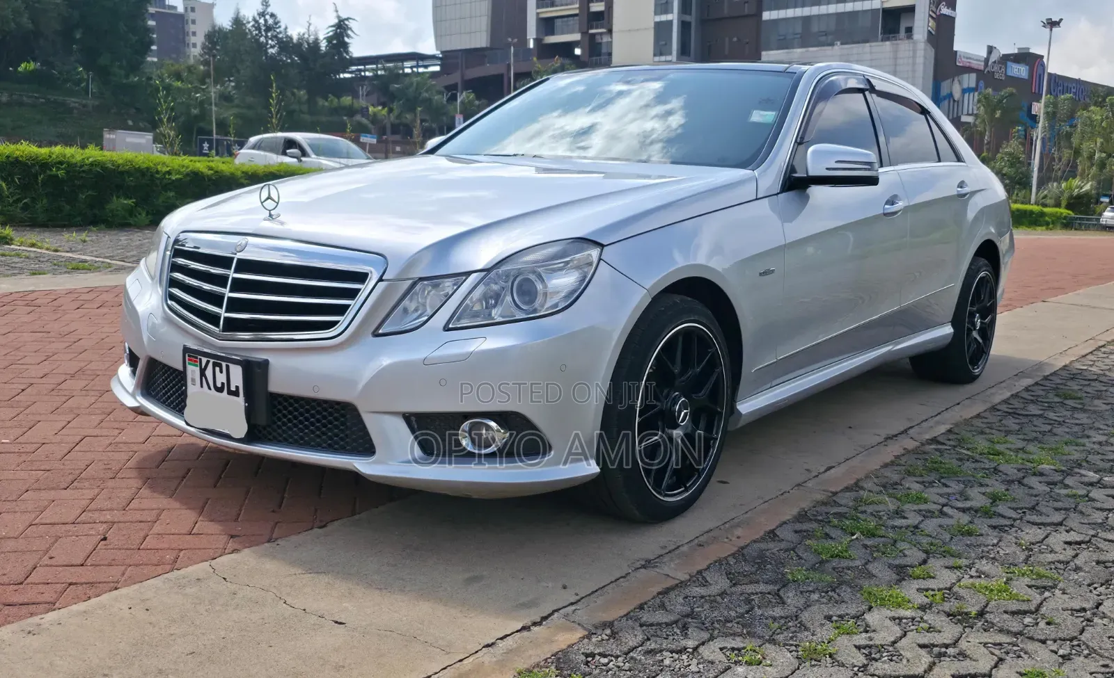 Mercedes-Benz E250 2011 Silver