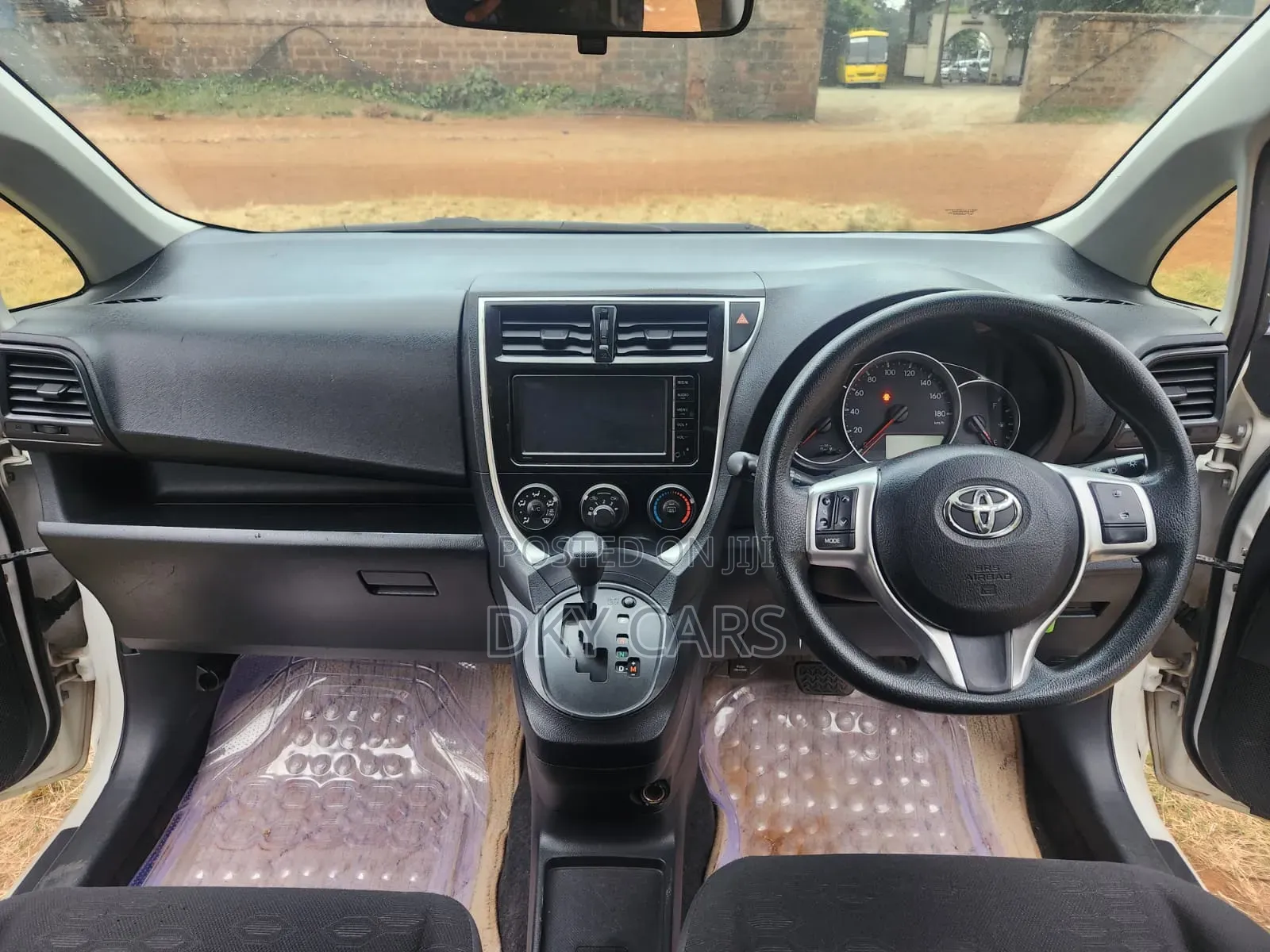 Toyota Ractis 2016 White
