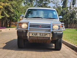 Mitsubishi Pajero 2004 Brown
