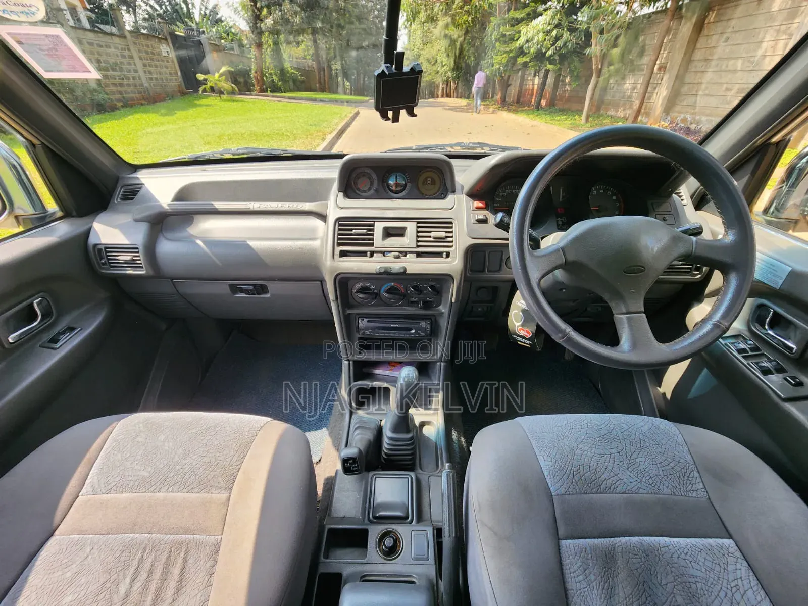 Mitsubishi Pajero 2004 Brown