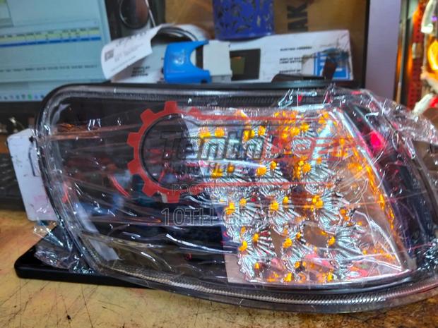 Corolla 100 Headlight With Corner Lamp - thumbnail 2