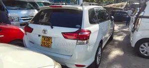 Toyota Corolla Fielder 2017 White