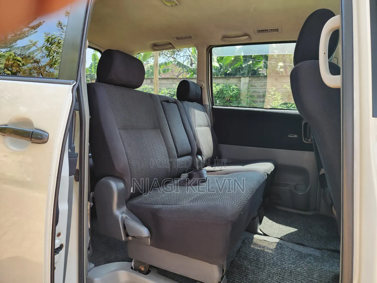 Toyota Voxy 2007 White