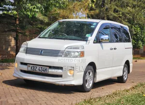 Toyota Voxy 2007 White