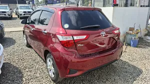 Toyota Vitz 2018 Red