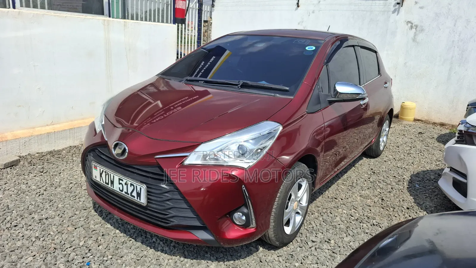 Toyota Vitz 2018 Red