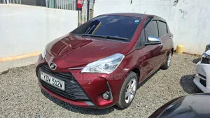 Toyota Vitz 2018 Red