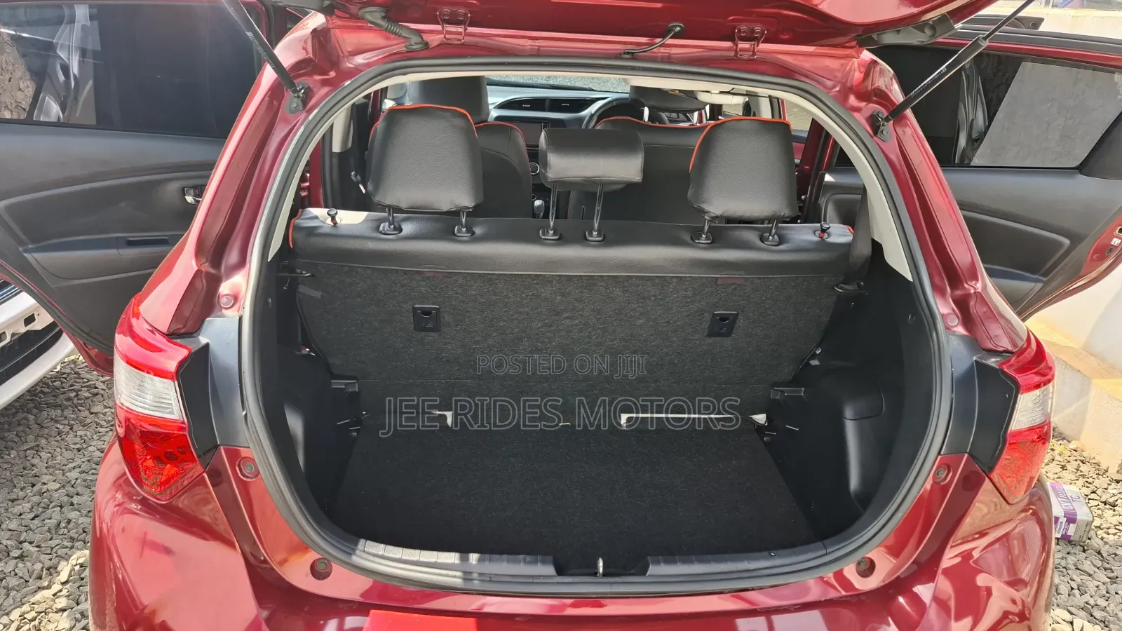 Toyota Vitz 2018 Red