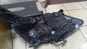 Voxy 2015 Headlight Clean Parts