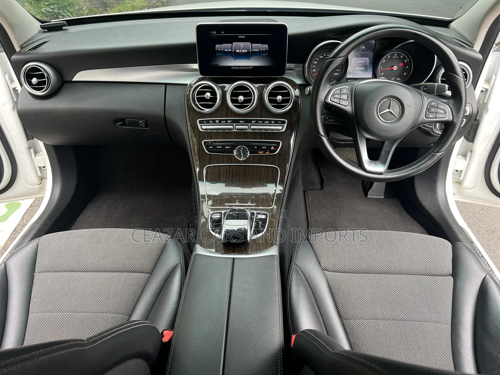 Mercedes-Benz C200 2016 White