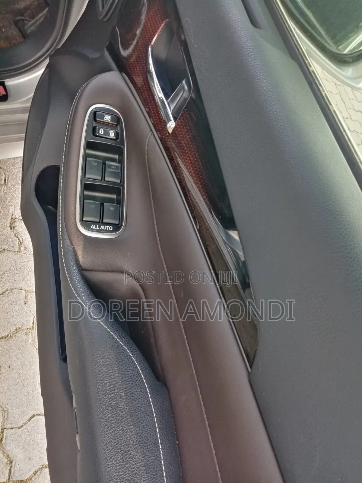 Toyota Crown 2018 Silver
