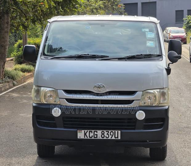 Toyota HiAce 2008 Silver