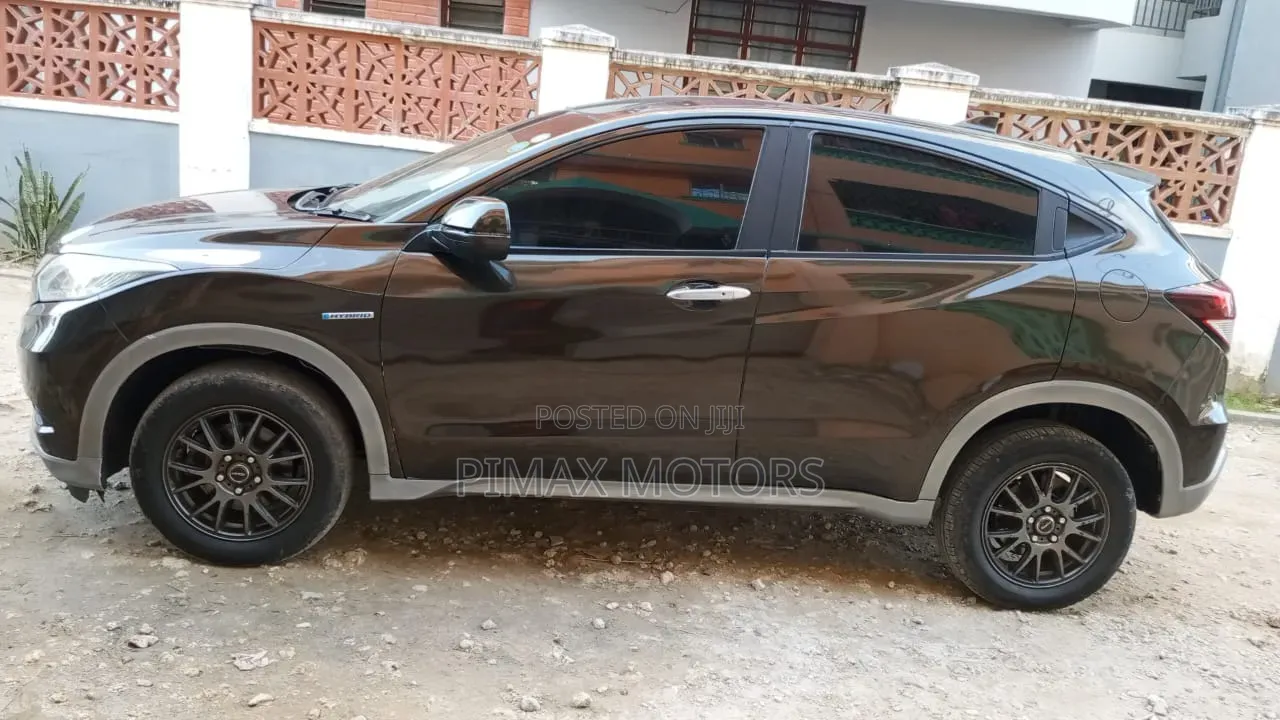 Honda Vezel 2016 Black