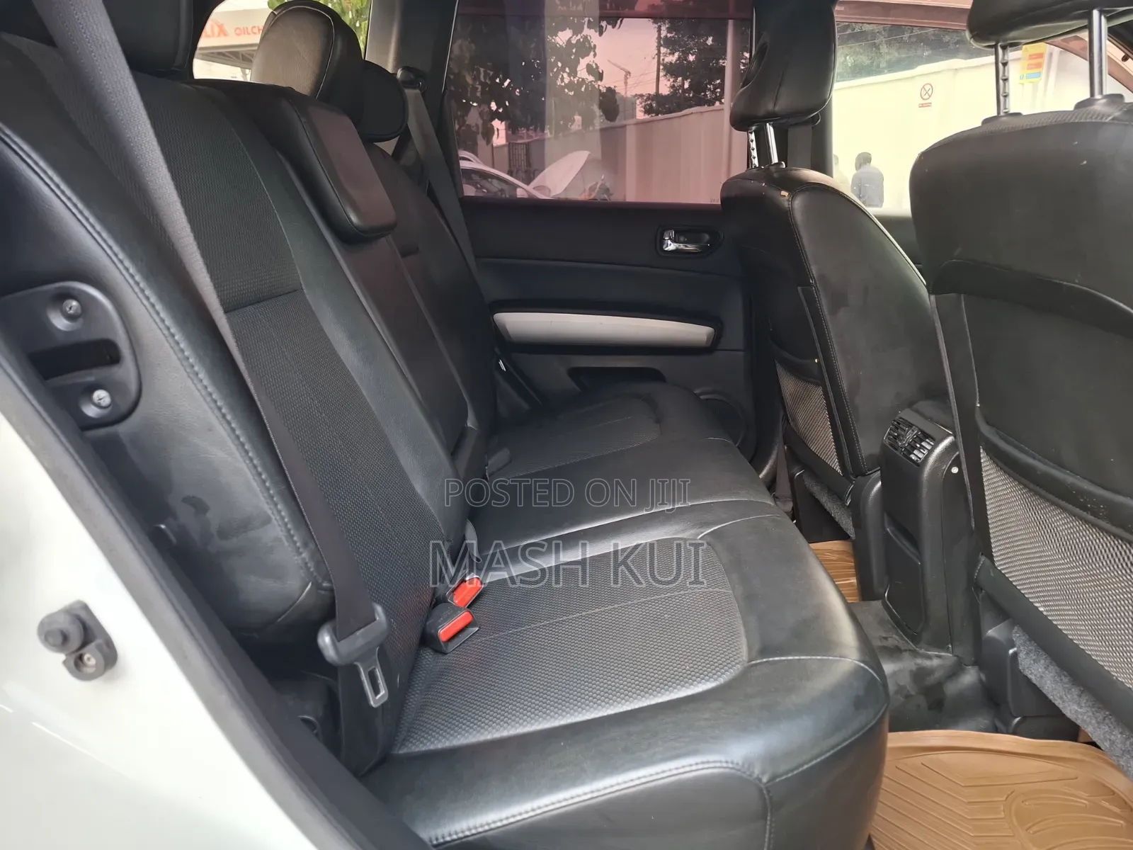 Nissan X-Trail 2011 Pearl