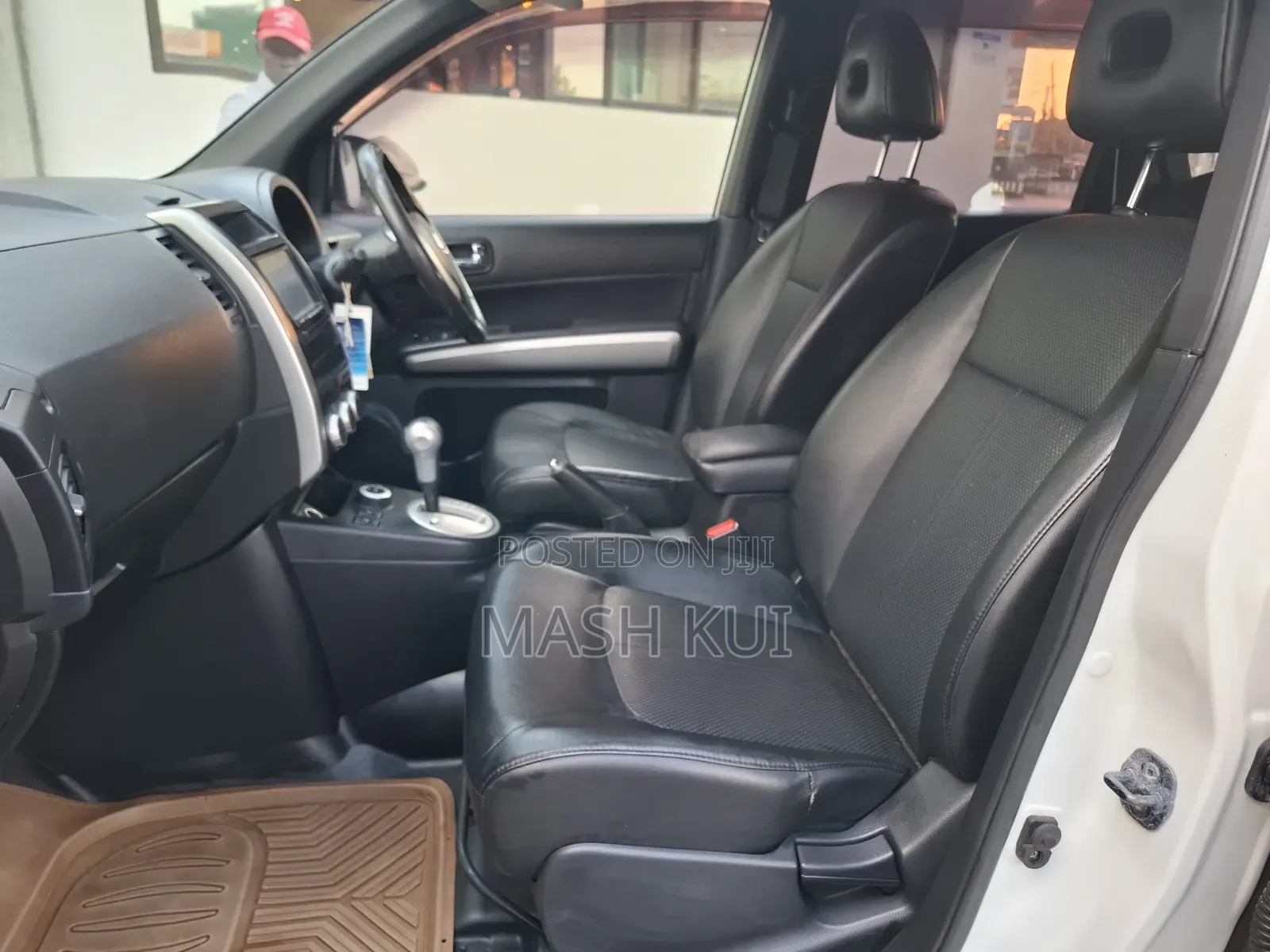 Nissan X-Trail 2011 Pearl