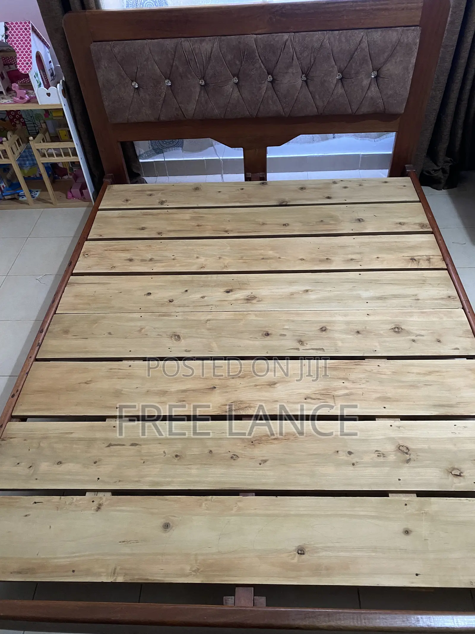 Hardwood Bed for Sale 5x6 in Good Condition