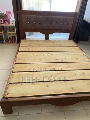 Hardwood Bed for Sale 5x6 in Good Condition