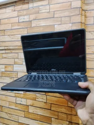 Laptop Dell Latitude 3190 2-in-1 4GB Intel Celeron SSD 128GB