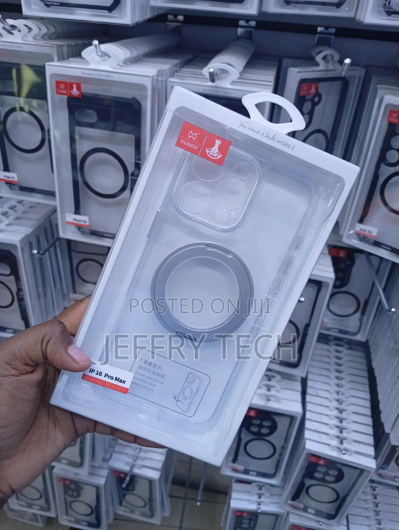 iPhone 16 Pro Max, Featuring a Built-in Magnetic Charging Ring Case