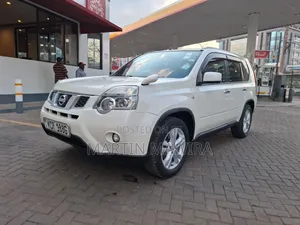 Nissan X-Trail 2011 White