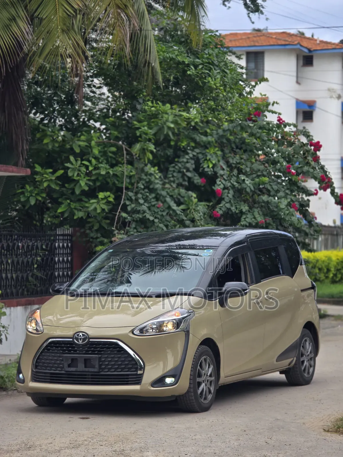 Toyota Sienta 2019 Beige