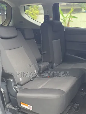 Toyota Sienta 2019 Beige