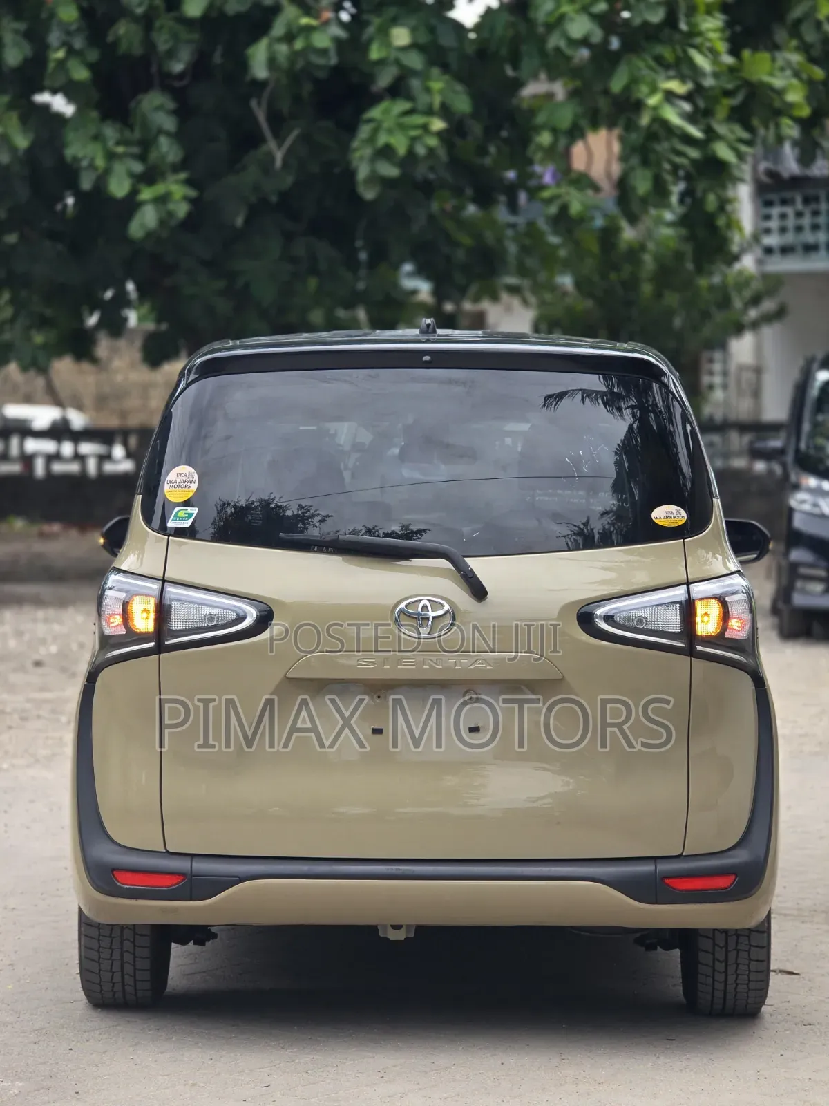 Toyota Sienta 2019 Beige