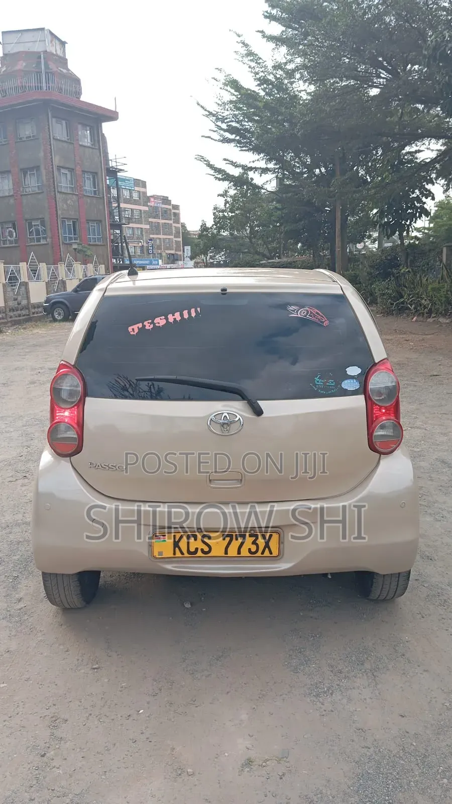 Toyota Passo 2011 Beige