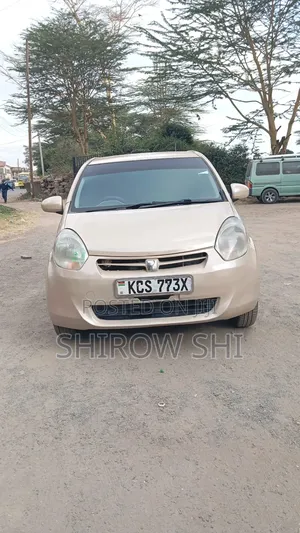Toyota Passo 2011 Beige