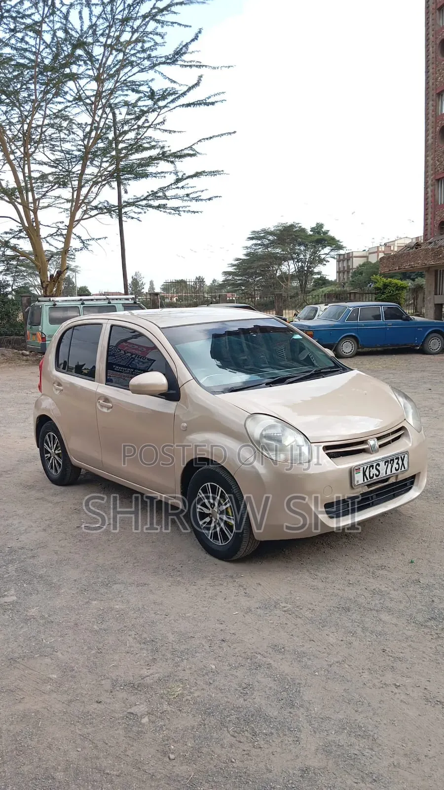 Toyota Passo 2011 Beige