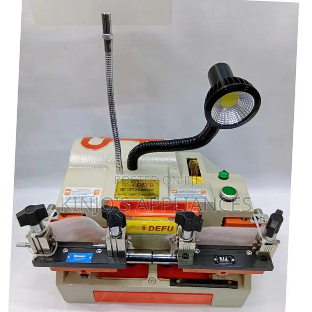 Key Cutting Machine - main view