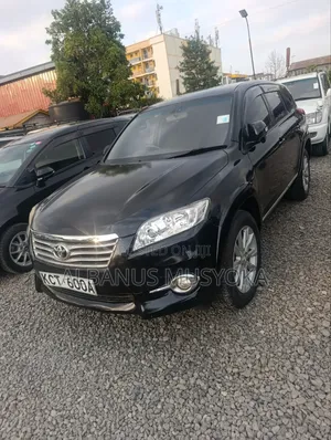Toyota Vanguard 2011 Black