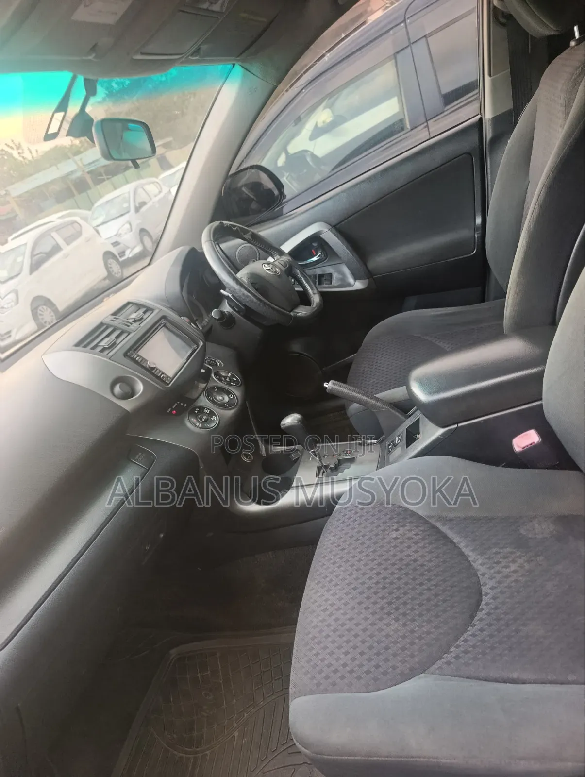 Toyota Vanguard 2011 Black