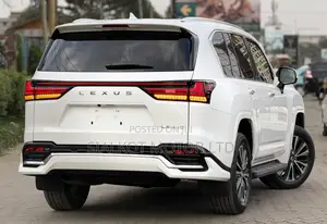Lexus LX 600 2022 White