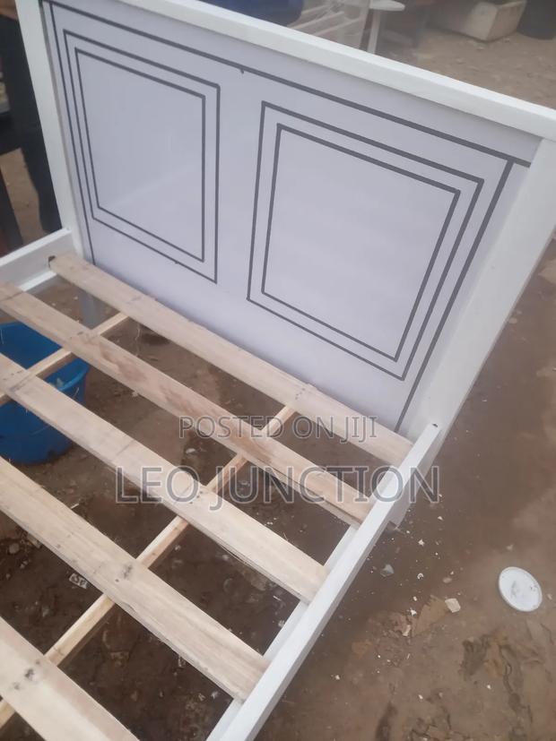 White 4 by 6 Luxury Bed - thumbnail 2