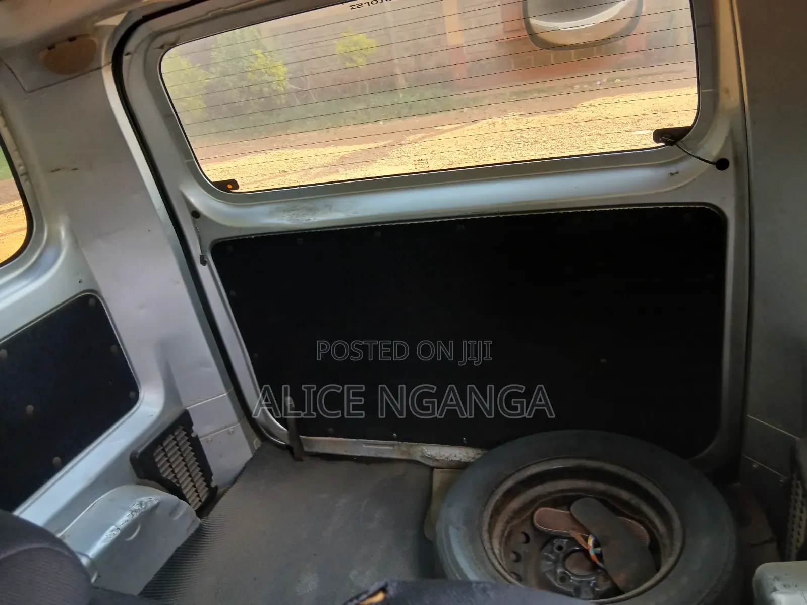 Nissan NV200 2010 Silver