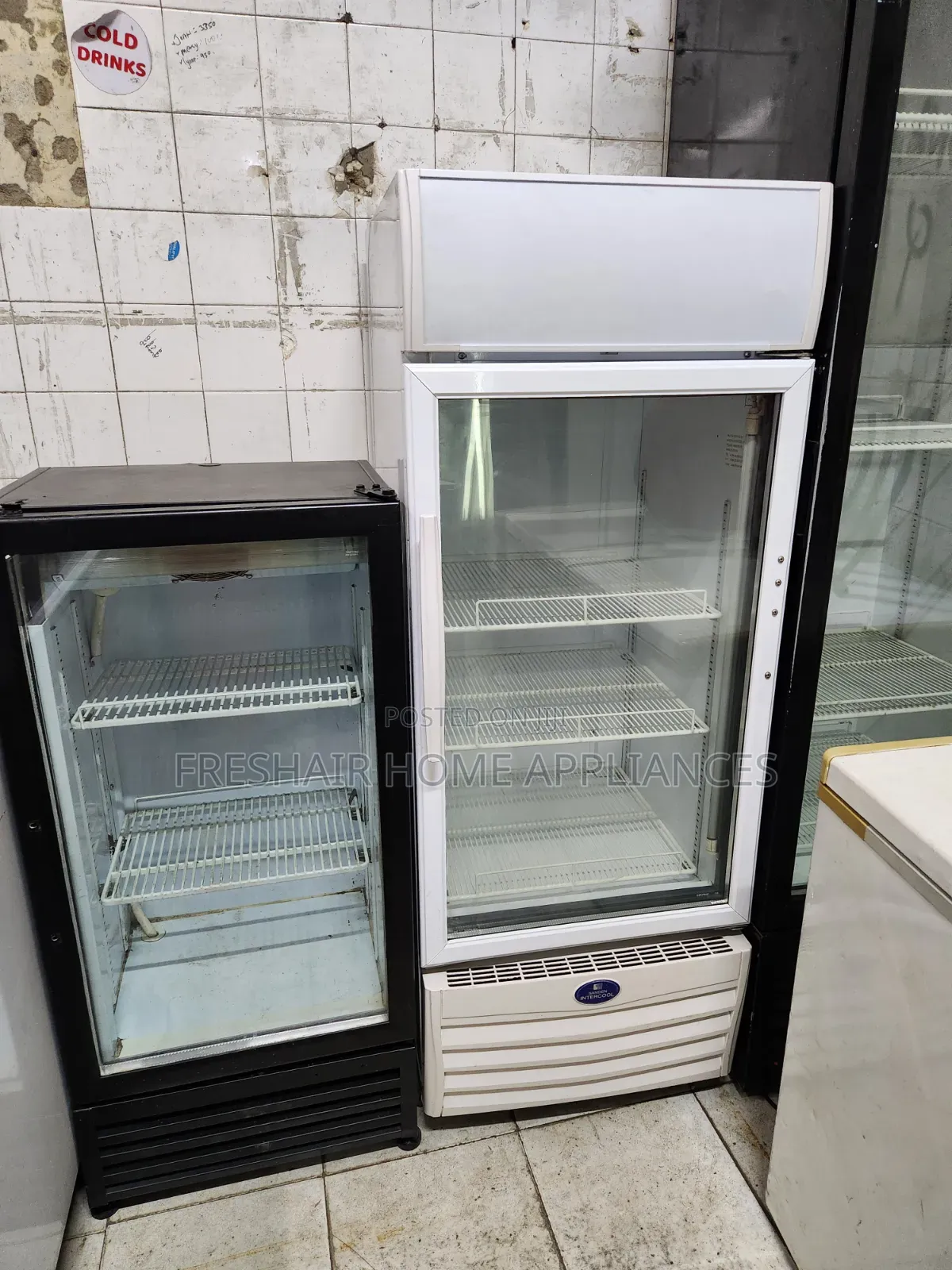 Black Perfect Small Display Fridge 100litres