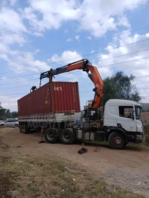 Heavy Cargo Lifter- Self Loader Available