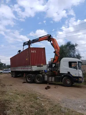 Heavy Cargo Lifter- Self Loader Available