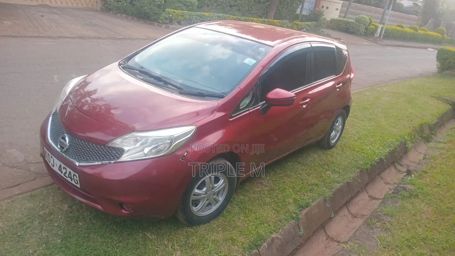 Nissan Note 2015 Red