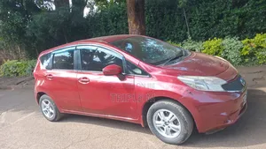 Nissan Note 2015 Red
