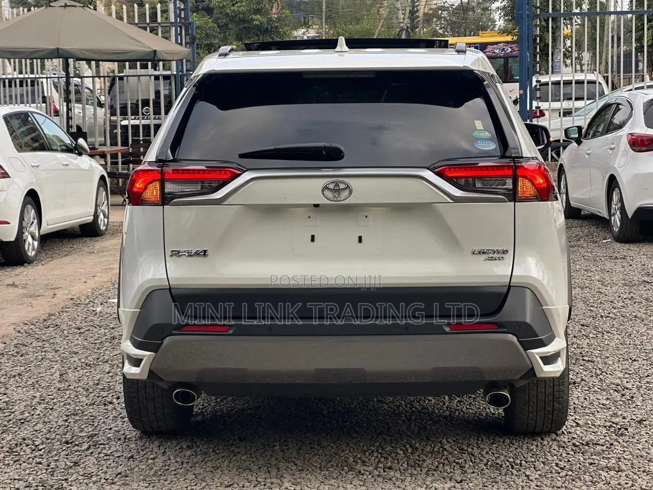 Toyota RAV4 Limited AWD 2020 White
