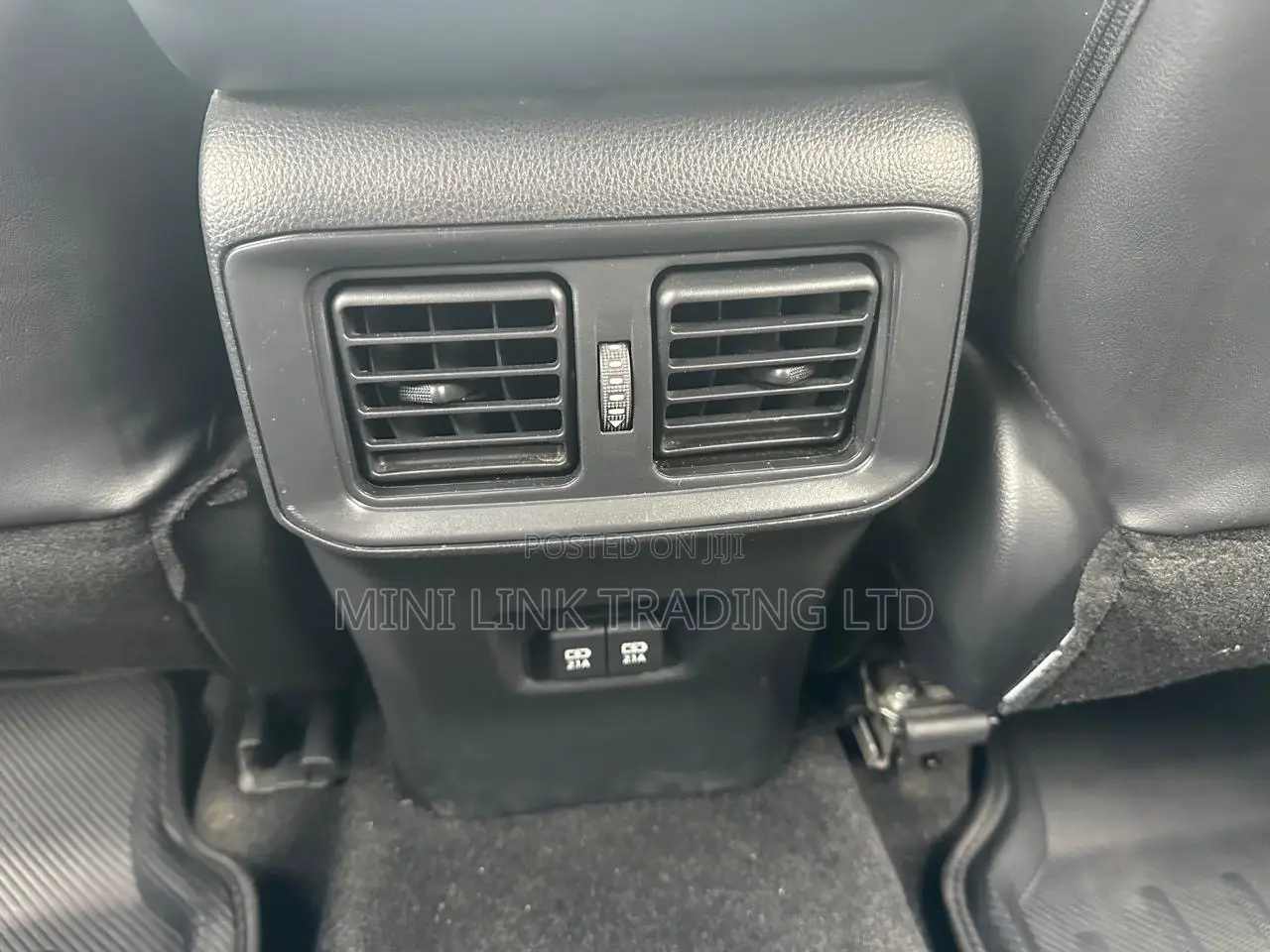 Toyota RAV4 Limited AWD 2020 White