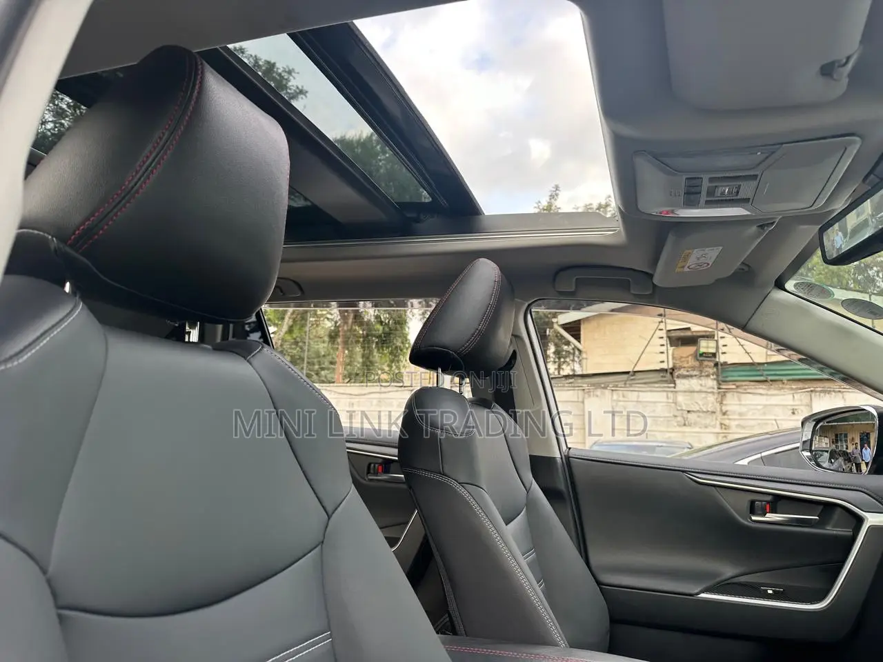 Toyota RAV4 Limited AWD 2020 White
